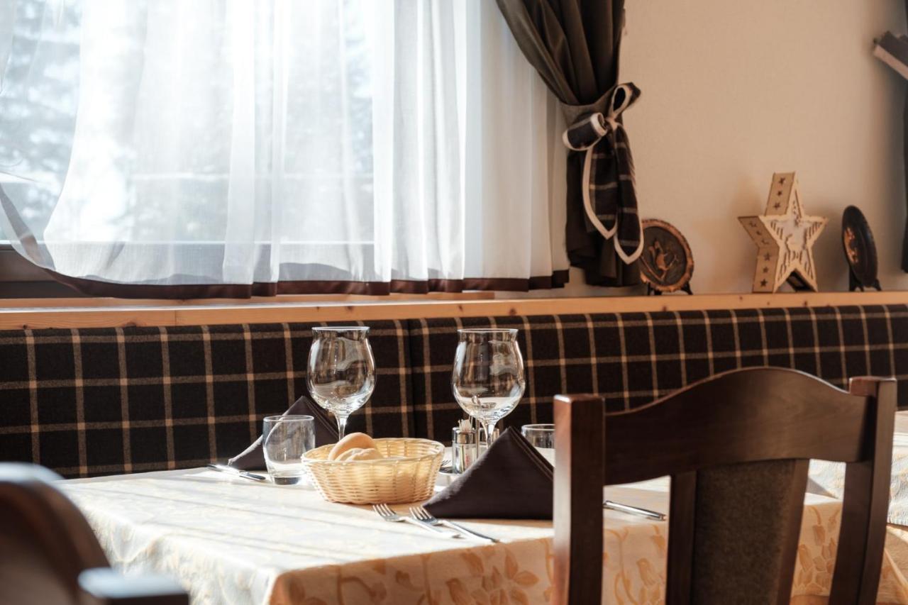 Hotel Piccola Baita Molveno Dış mekan fotoğraf