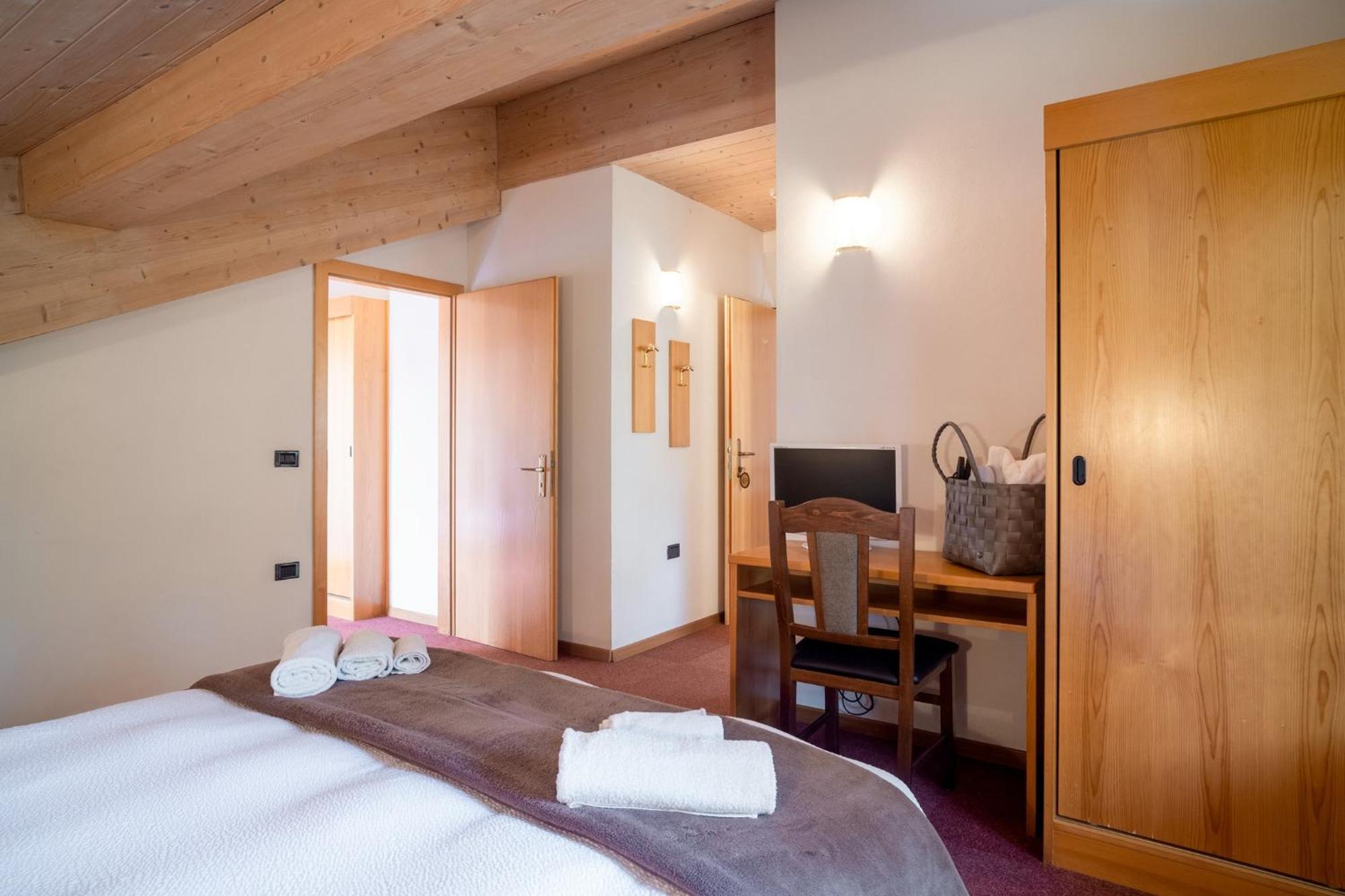 Hotel Piccola Baita Molveno Dış mekan fotoğraf